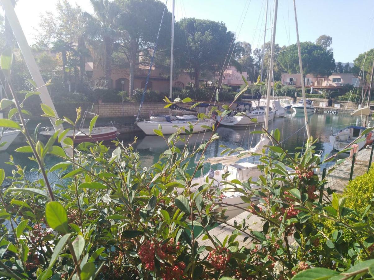Villetta Nella Baia ฟูร์นารี ภายนอก รูปภาพ